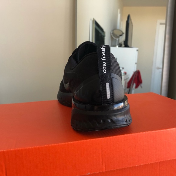 SOLD BRAND NEW W7.5 Nike Odyssey React Black/Black - Picture 3 of 3